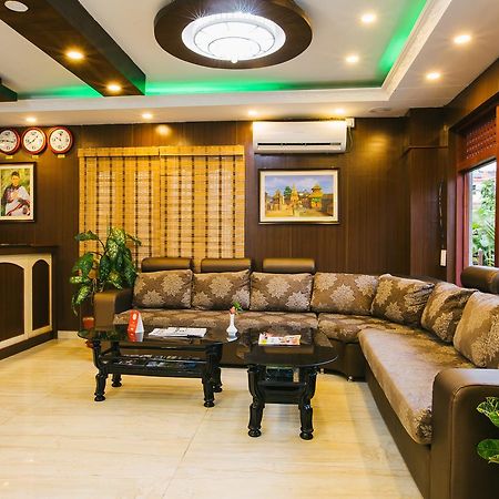 Hotel Romantica Pokhara Bagian luar foto