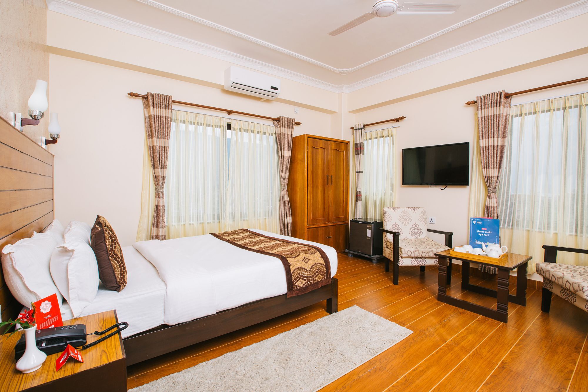 Hotel Romantica Pokhara Bagian luar foto